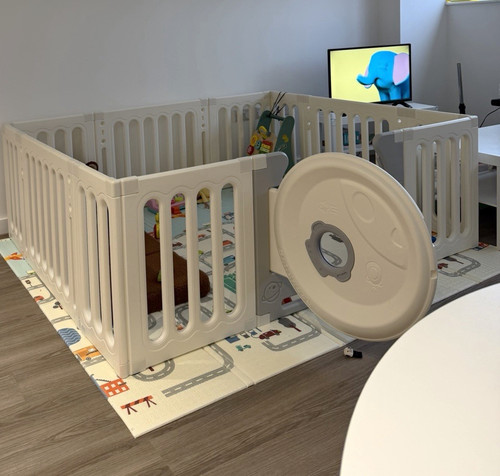 White plastic rectangle - white, baby